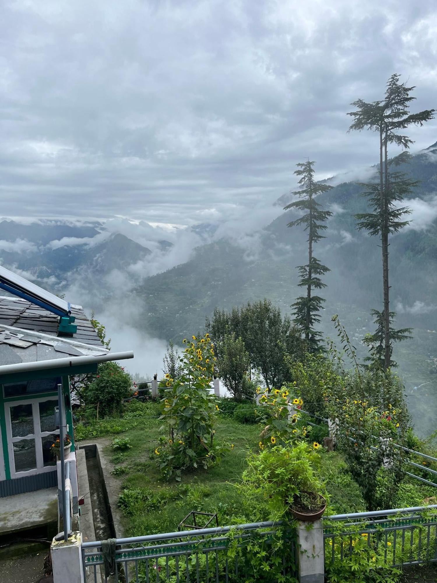 Отель Mountain Eyrie Banjar Экстерьер фото